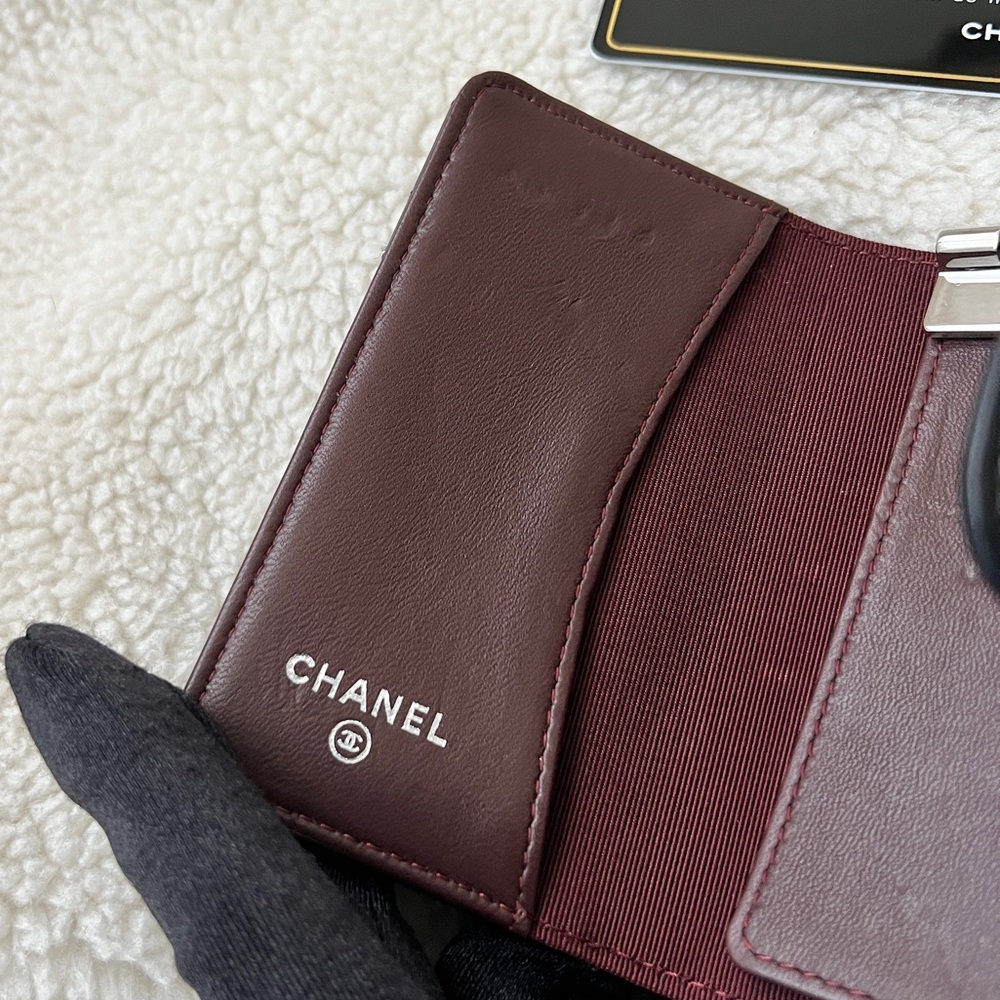 Auth Chanel Classic Flap Black Lambskin 4 Ring Key Holder w/ Silver hdw - Picture 7 of 10